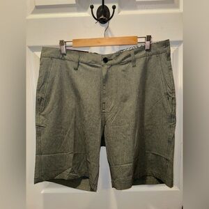 MULTI-FUNCTIONAL SHORT Men’s Size 34